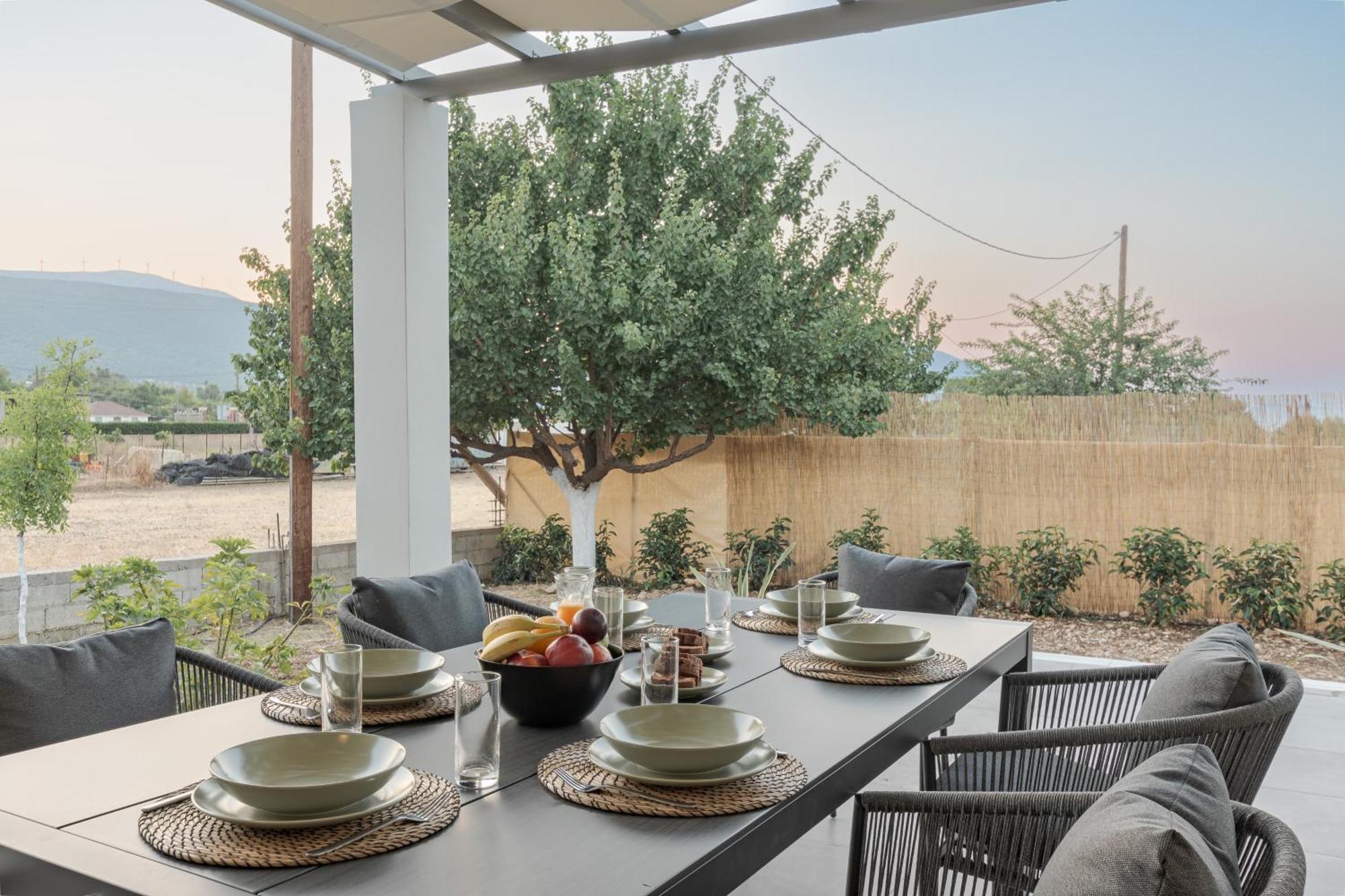 The Mulberry Tree Villa Sami  Bagian luar foto